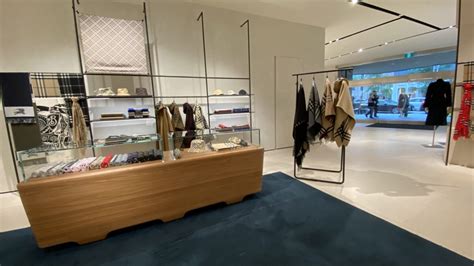 burberry bloor street hours|burberry store bloor street.